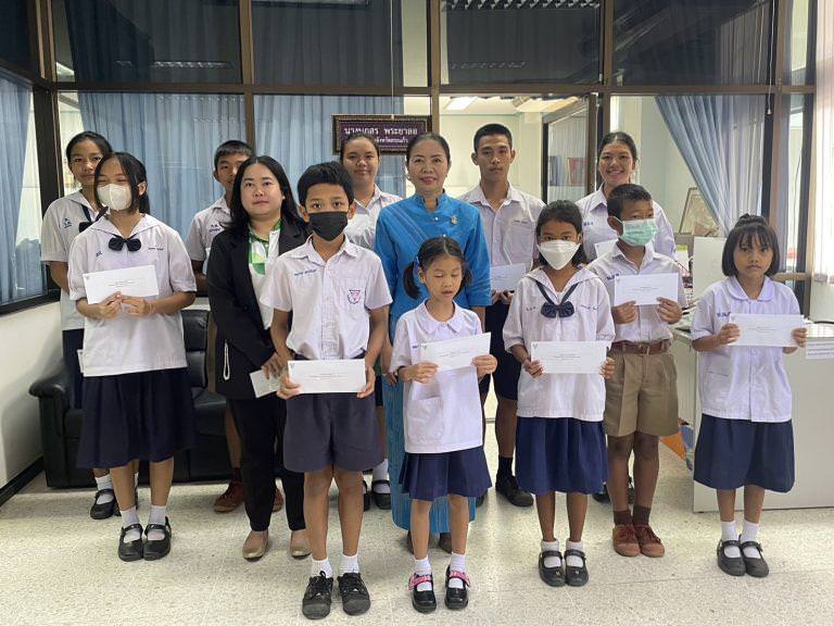 มรภ.วไลยอลงกรณ์ฯ สระแก้ว รับทุนการศึกษา ด้วยความเมตตาจากพระพรหมเวที เจ้าอาวาสวัดพระปฐมเจดีย์ ราชวรมหาวิหาร จังหวัดนครปฐม