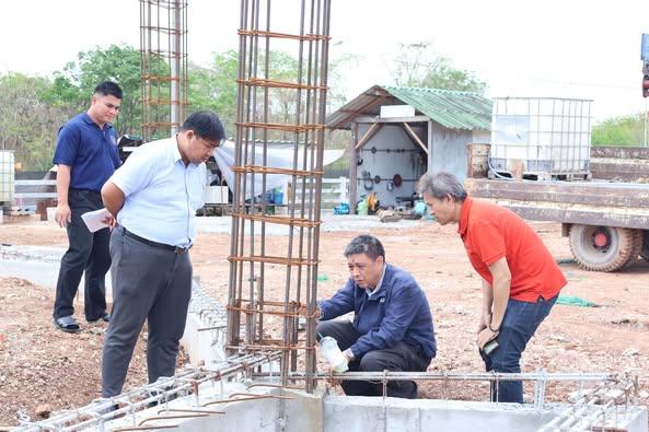 มรวอ.สระแก้ว ประชุมคณะกรรมการตรวจรับ/คณะกรรมการควบคุมงานก่อสร้างอาคารศูนย์ปฏิบัติการพัฒนาวิถีชีวิตประชาชนชายแดนบูรพาตามหลักปรัชญาของเศรษฐกิจพอเพียง ตำบลท่าเกษม อำเภอเมืองสระแก้ว จังหวัดสระแก้ว, งานปรับปรุงหอพระและภูมิทัศน์โดยรอบ และงานก่อสร้างอาคารศูนย์ปฏิบัติการวิชาชีพครุศาสตร์ ตำบลท่าเกษม อำเภอเมืองสระแก้ว จังหวัดสระแก้ว