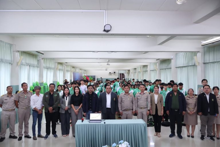 คณาจารย์ มรภ.วไลยอลงกรณ์ฯ สระแก้ว ร่วมประชุมพูดคุยและทำความเข้าใจกับนักเรียนโรงเรียนอรัญประเทศ เกี่ยวกับโครงการเรียนล่วงหน้า (Advanced Placement Progr...